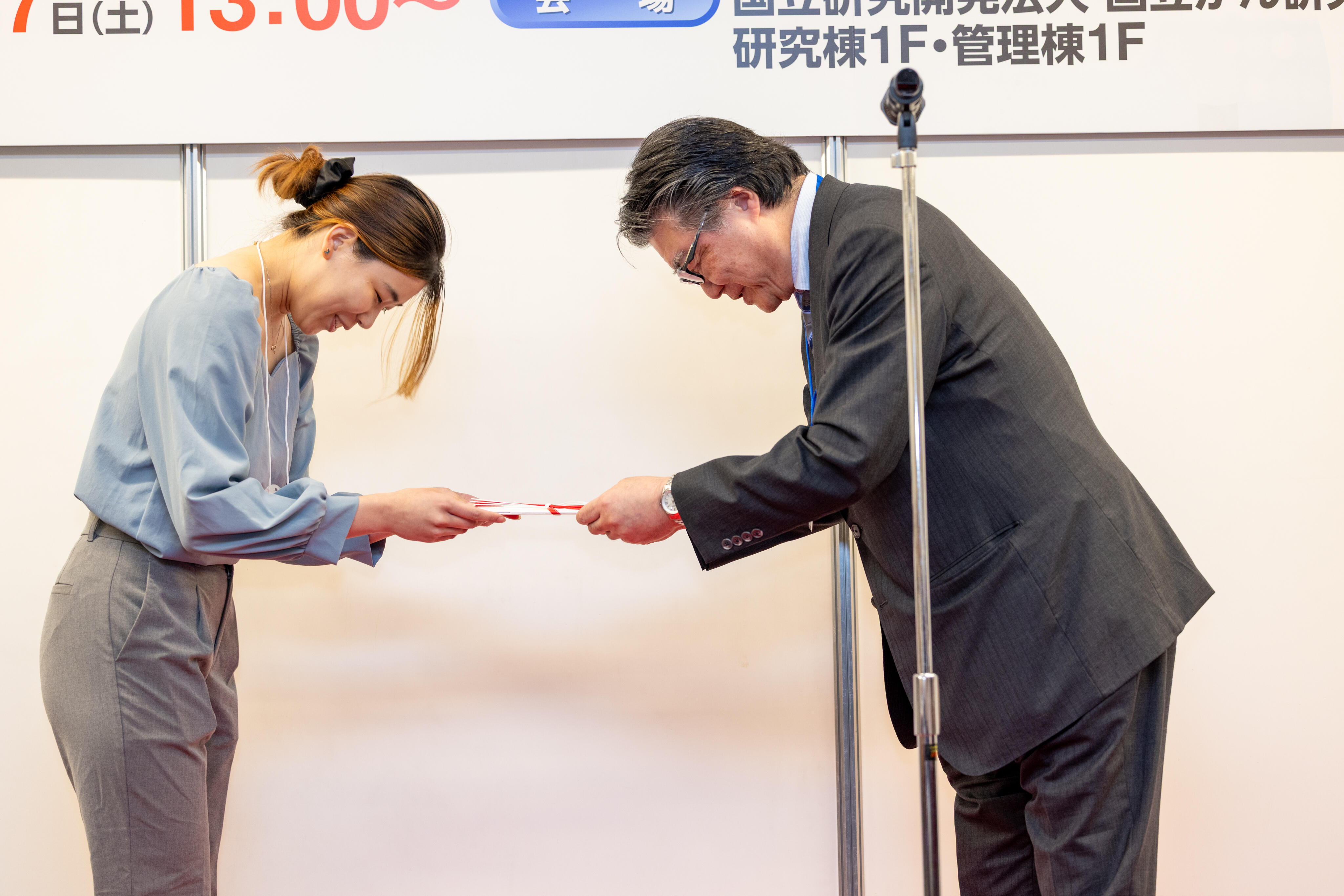 表彰式9白柿
